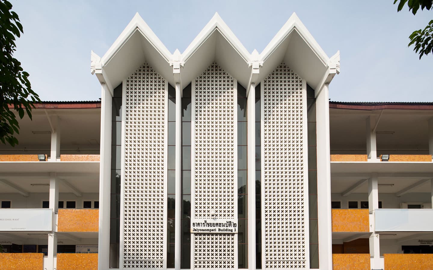 Jaiyossompati Building